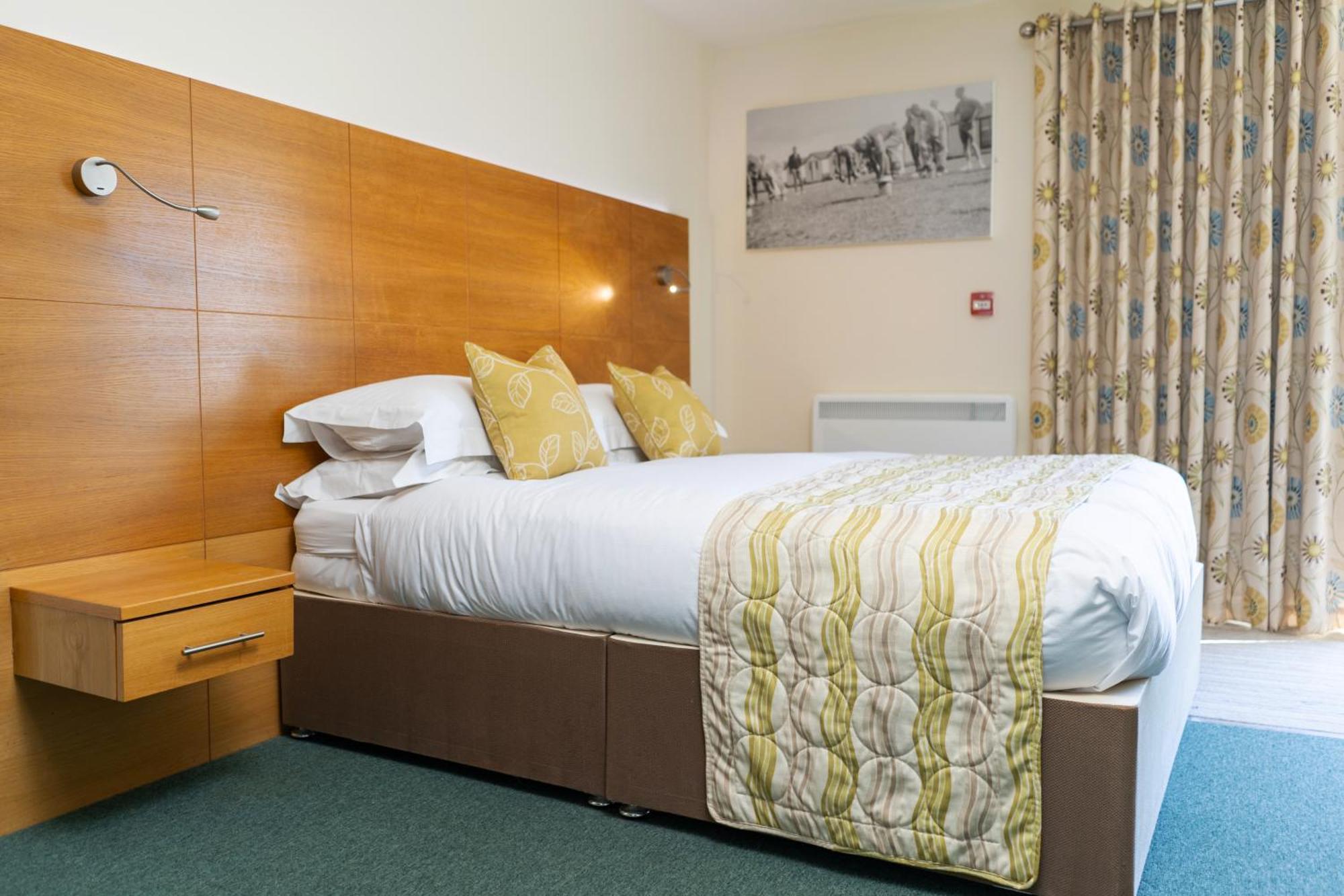 Croyde Bay Hotel Or Self Catering 외부 사진